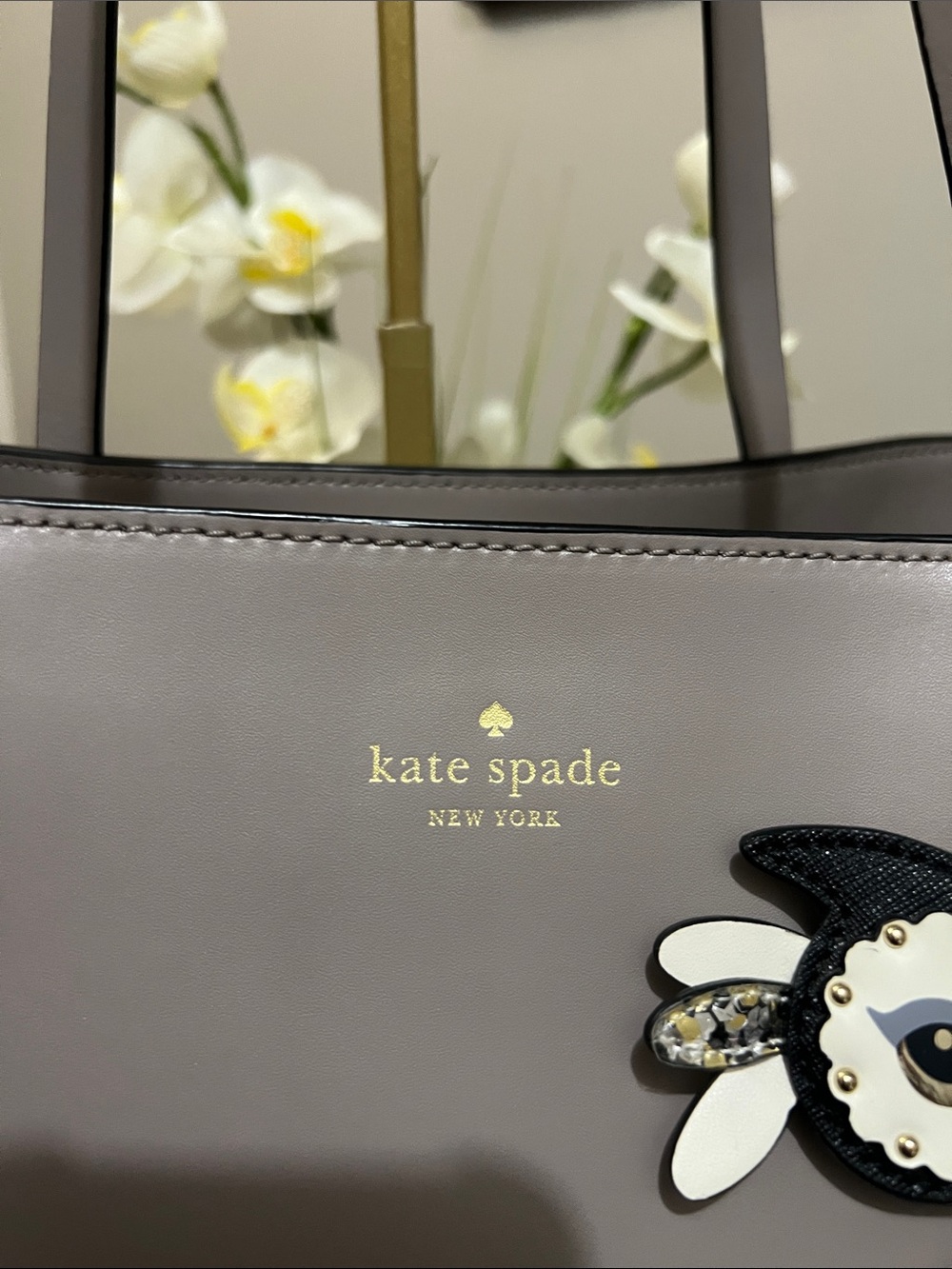 Kate Spade Owl Star Bright Little Len Gray Leather Tote EUC retail $398 - Picture 3 of 10